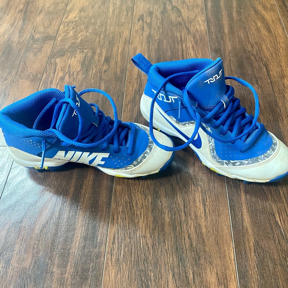 Boys Baseball Cleats